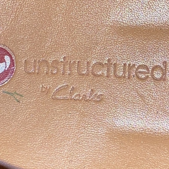 UNSTRUCTURED BY CLARKS MENS SIZE 10.5 Men's Brown Leather Loafers. CLEAN - Picture 2 of 13